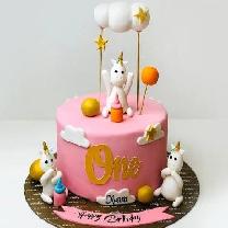 Baby Birthday Customize Cake